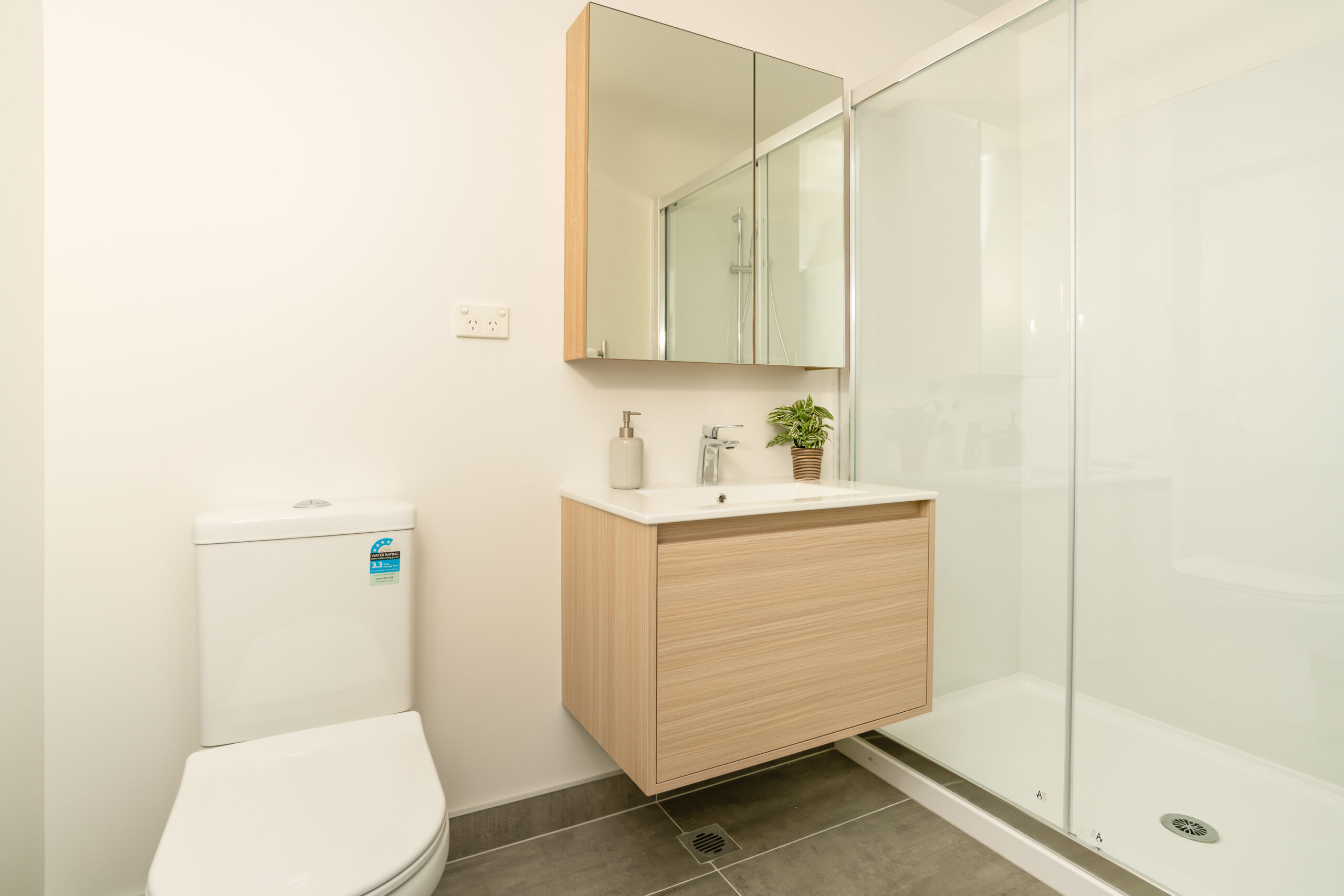 Wainui Terraces bathroom